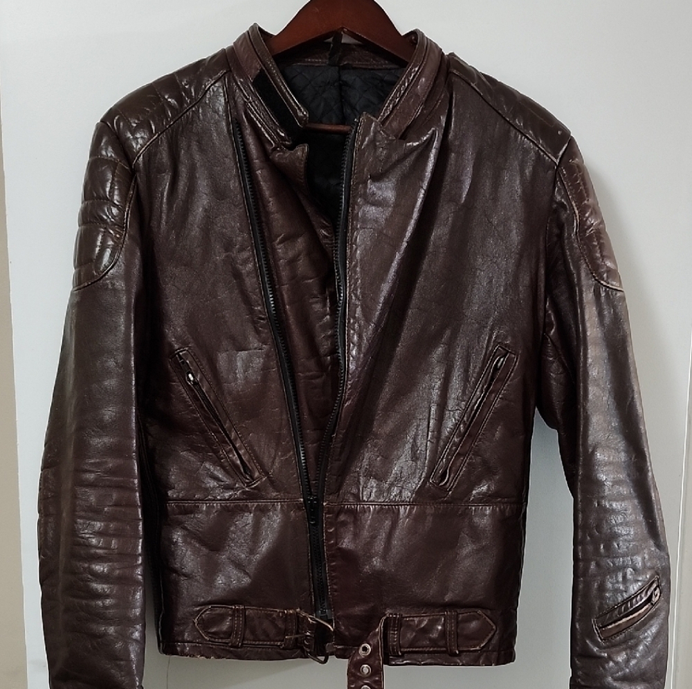 Vintage Drospo Men's Motorcycle Jacket    Size 40 chest 19" sleeve 25" length 21